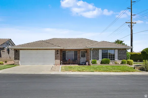 Property Slideshow image 3 of 31 | 1055 e 900 s, St. George, UT, 84790