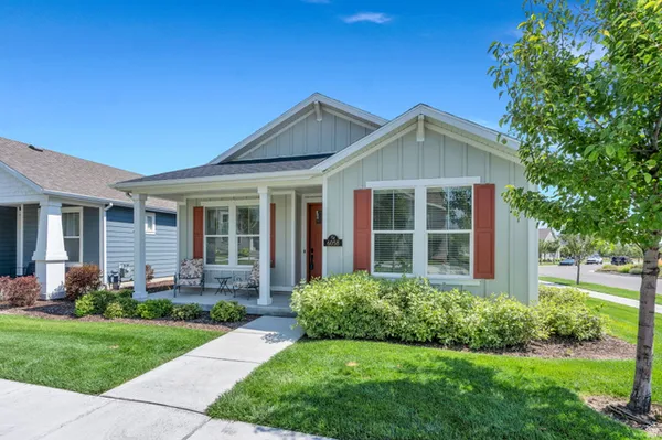 Property Slideshow image 2 of 50 | 6058 w whistle stop rd 174, South Jordan, UT, 84009