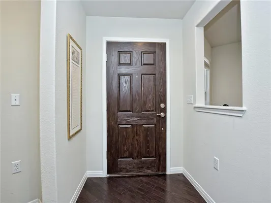 Property Slideshow image 3 of 28 | 823 hamilton ln, Georgetown, TX, 78633