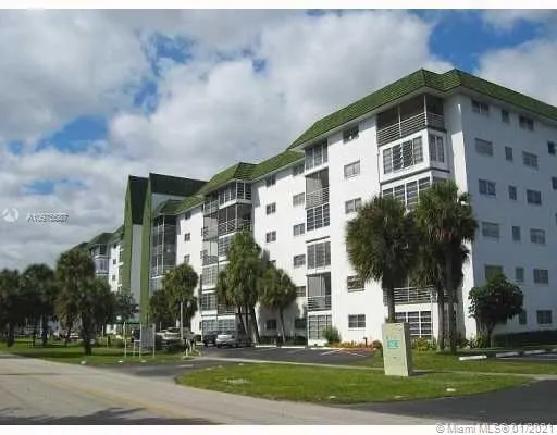 Property Slideshow image 2 of 83 | 4751 nw 21st st 303, Lauderhill, FL, 33313
