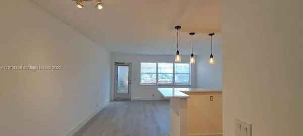 Property Slideshow image 3 of 18 | 155 easthampton g # 155, West Palm Beach, FL, 33417