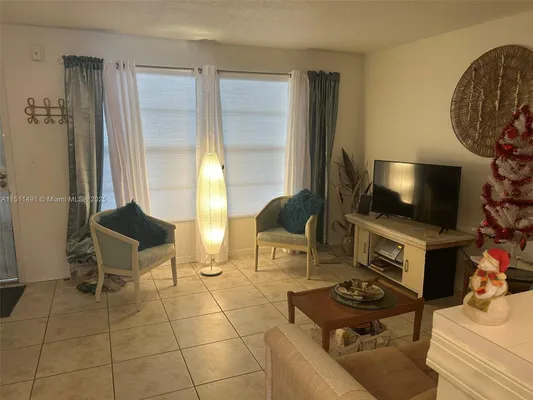 Property Slideshow image 3 of 74 | 2901 nw 47th ter 344b, Lauderdale Lakes, FL, 33313