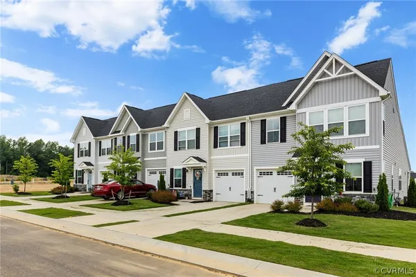 Property Slideshow image 3 of 30 | 7740 baron berkley ln, New Kent, VA, 23124