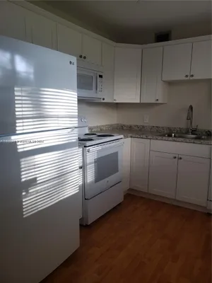 Property Slideshow image 2 of 17 | 200 sw 132nd way l104, Pembroke Pines, FL, 33027