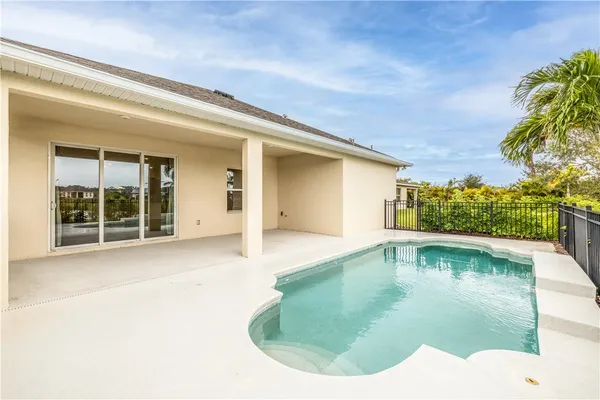 Property Slideshow image 2 of 36 | 5964 long leaf ln, Vero Beach, FL, 32966
