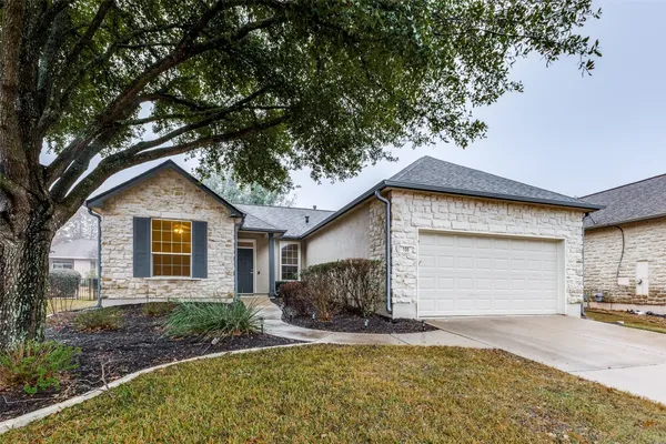 Property Slideshow image 2 of 14 | 106 prospector pass, Georgetown, TX, 78633