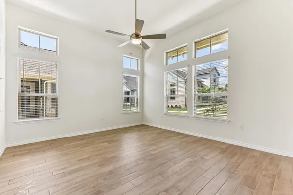 Property Slideshow image 3 of 32 | 104 maceo way unit 102, San Marcos, TX, 78666