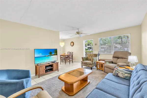 Property Slideshow image 3 of 32 | 73 farnham d # 73, Deerfield Beach, FL, 33442