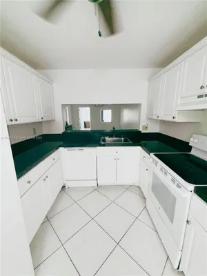 Property Slideshow image 2 of 16 | 9737 n belfort cir 108, Tamarac, FL, 33321
