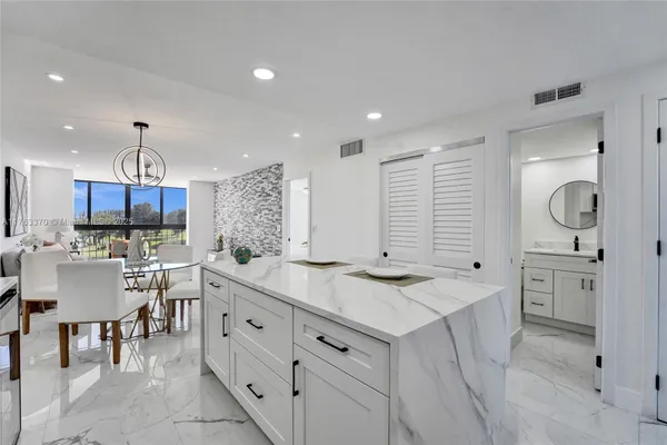 Property Slideshow image 3 of 51 | 8900 washington blvd 416, Pembroke Pines, FL, 33025