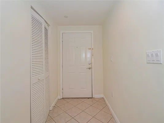 Property Slideshow image 2 of 25 | 5080 fairways cir apt g205, Vero Beach, FL, 32967