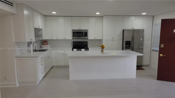 Property Slideshow image 2 of 7 | 13455 sw 9th ct apt 113j, Pembroke Pines, FL, 33027