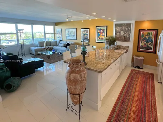 Property Slideshow image 3 of 26 | 3300 ne 36th st 605, Fort Lauderdale, FL, 33308