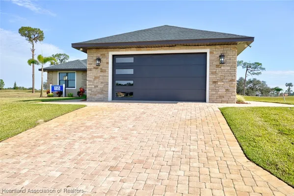 Property Slideshow image 3 of 38 | 4456 toussant dr, Avon Park, FL, 33825
