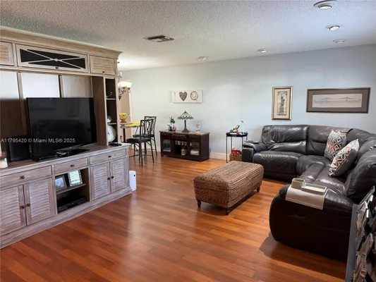 Property Slideshow image 3 of 30 | 1250 nw 85th ave, Plantation, FL, 33322