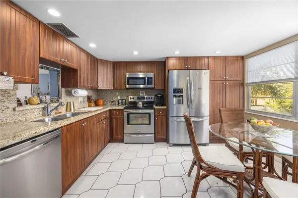 Property Slideshow image 3 of 38 | 2504 antigua ter o3, Coconut Creek, FL, 33066