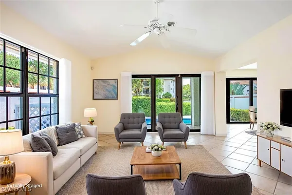 Property Slideshow image 2 of 14 | 5914 via lugano # 2, Naples, FL, 34108