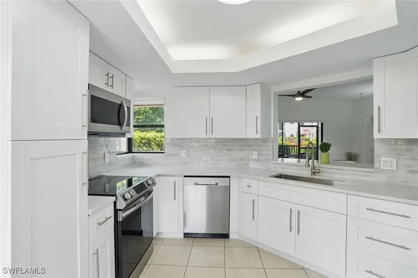 Property Slideshow image 2 of 22 | 547 serendipity dr, Naples, FL, 34108