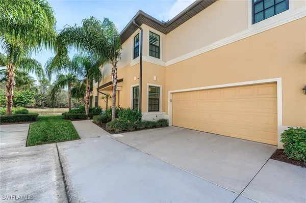 Property Slideshow image 2 of 50 | 10517 casella way apt 101, Fort Myers, FL, 33913