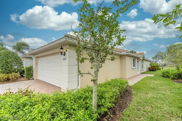 Property Slideshow image 3 of 40 | 8619 genova ct, Naples, FL, 34114