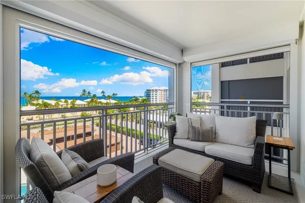 Property Slideshow image 2 of 19 | 2600 gulf shore blvd 54, Naples, FL, 34103