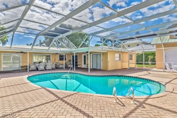 Property Slideshow image 3 of 24 | 737 mooring line dr, Naples, FL, 34102