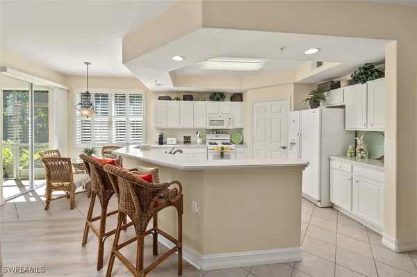 Property Slideshow image 2 of 27 | 11041 harbour yacht ct unit 102, Fort Myers, FL, 33908