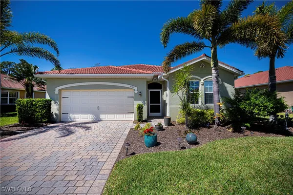 Property Slideshow image 2 of 42 | 3145 apple blossom dr, Alva, FL, 33920