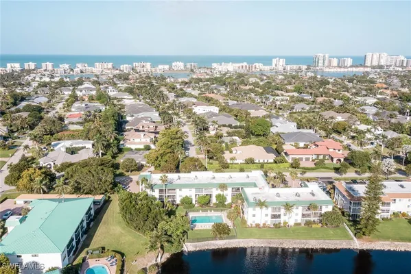 Property Slideshow image 3 of 26 | 3030 binnacle dr 305, Naples, FL, 34103