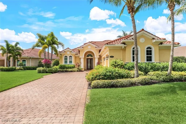 Property Slideshow image 2 of 50 | 9337 campanile cir, Naples, FL, 34114