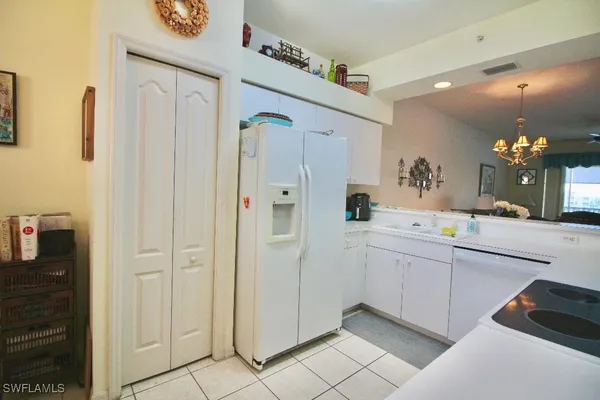 Property Slideshow image 3 of 49 | 14061 brant point cir 7304, Fort Myers, FL, 33919