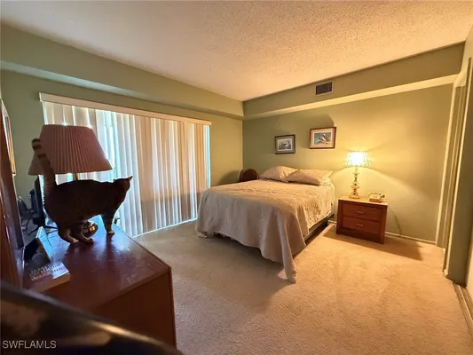 Property Slideshow image 3 of 11 | 7406 lake breeze dr 612, Fort Myers, FL, 33907