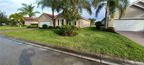 Property Slideshow image 2 of 28 | 3094 apple blossom dr, Alva, FL, 33920