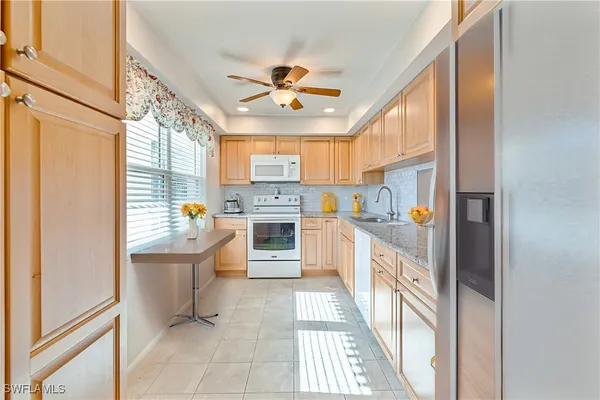 Property Slideshow image 2 of 38 | 6102 augusta dr 103, Fort Myers, FL, 33907