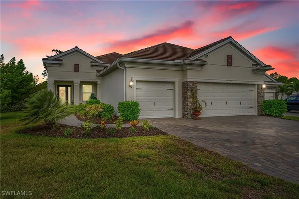 Property Slideshow image 2 of 49 | 3129 preserves edge ct, Fort Myers, FL, 33905