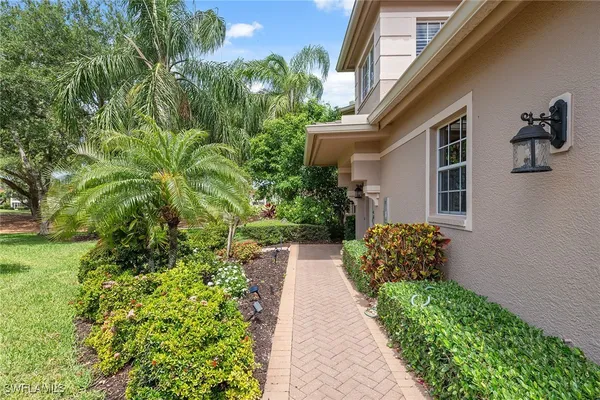 Property Slideshow image 2 of 37 | 770 regency reserve cir 1803, Naples, FL, 34119