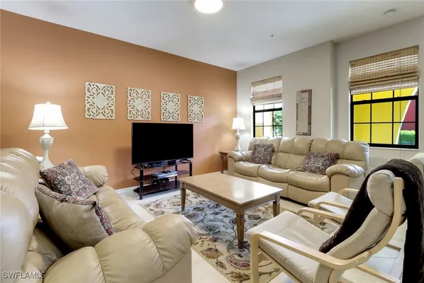 Property Slideshow image 2 of 41 | 9065 albion ln 4903, Naples, FL, 34113