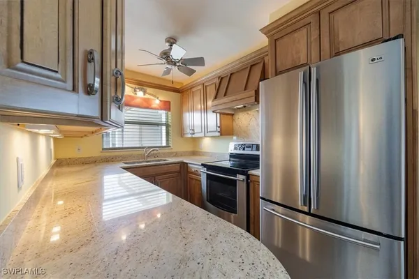 Property Slideshow image 3 of 23 | 2900 gulf shore blvd 406, Naples, FL, 34103