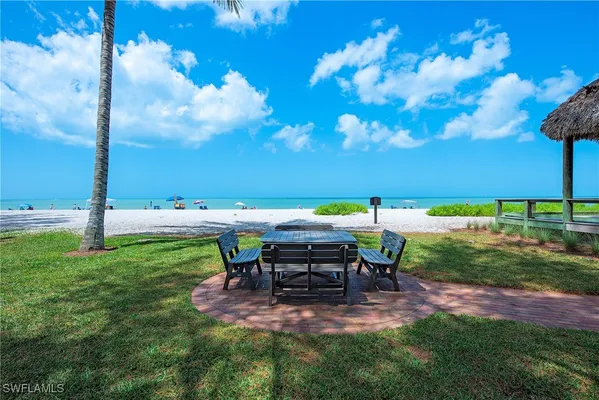 Property Slideshow image 3 of 16 | 1950 gulf shore blvd 309, Naples, FL, 34102