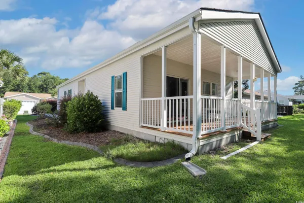 Property Slideshow image 3 of 22 | 628 lake estates ct, Conway, SC, 29526