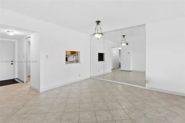 Property Slideshow image 3 of 22 | 7887 golf circle dr 203, Margate, FL, 33063