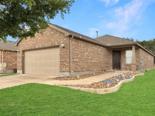 Property Slideshow image 3 of 34 | 225 hobby st, Georgetown, TX, 78633