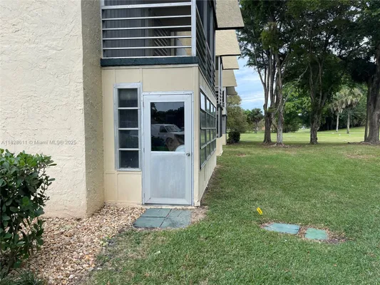 Property Slideshow image 2 of 6 | 9070 lime bay blvd 115, Tamarac, FL, 33321