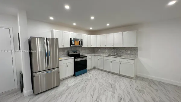 Property Slideshow image 2 of 23 | 2251 nw 48th ter apt 214, Lauderhill, FL, 33313