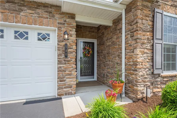 Property Slideshow image 2 of 39 | 140 washington way, Pittsburgh, PA, 15237