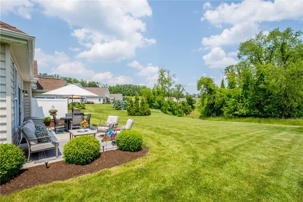 Property Slideshow image 3 of 39 | 140 washington way, Pittsburgh, PA, 15237