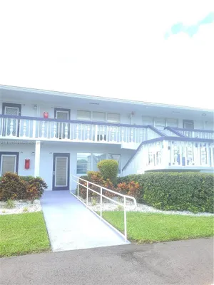 Property Slideshow image 2 of 10 | 82 oakridge g # 82, Deerfield Beach, FL, 33442