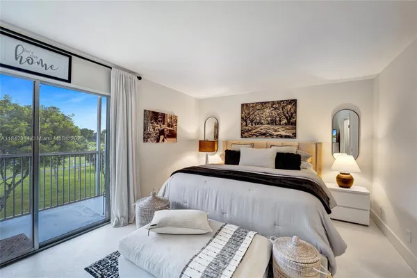 Property Slideshow image 3 of 55 | 850 sw 133rd ter 316b, Pembroke Pines, FL, 33027