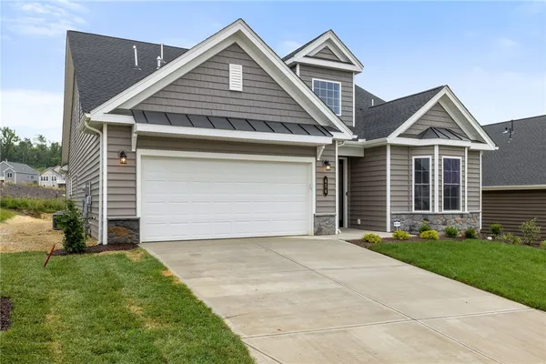 Property Slideshow image 3 of 47 | 454 independence way, Canonsburg, PA, 15317