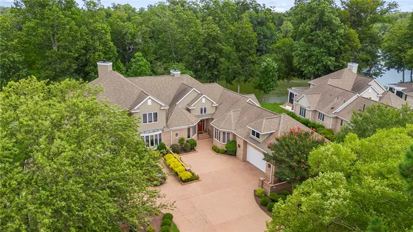 Property Slideshow image 2 of 47 | 412 rivers edge, Williamsburg, VA, 23185